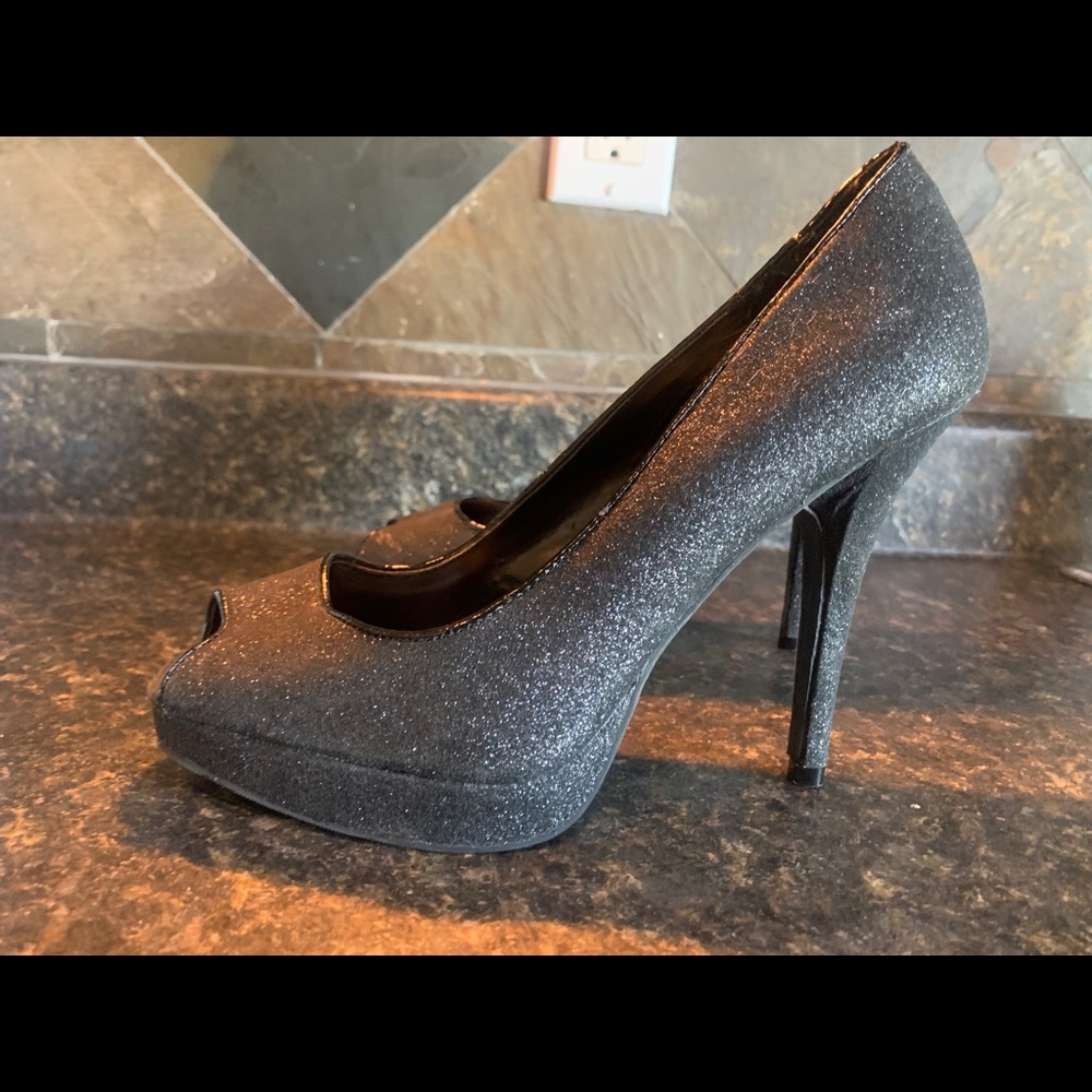 Steve Madden Sparkling party heels